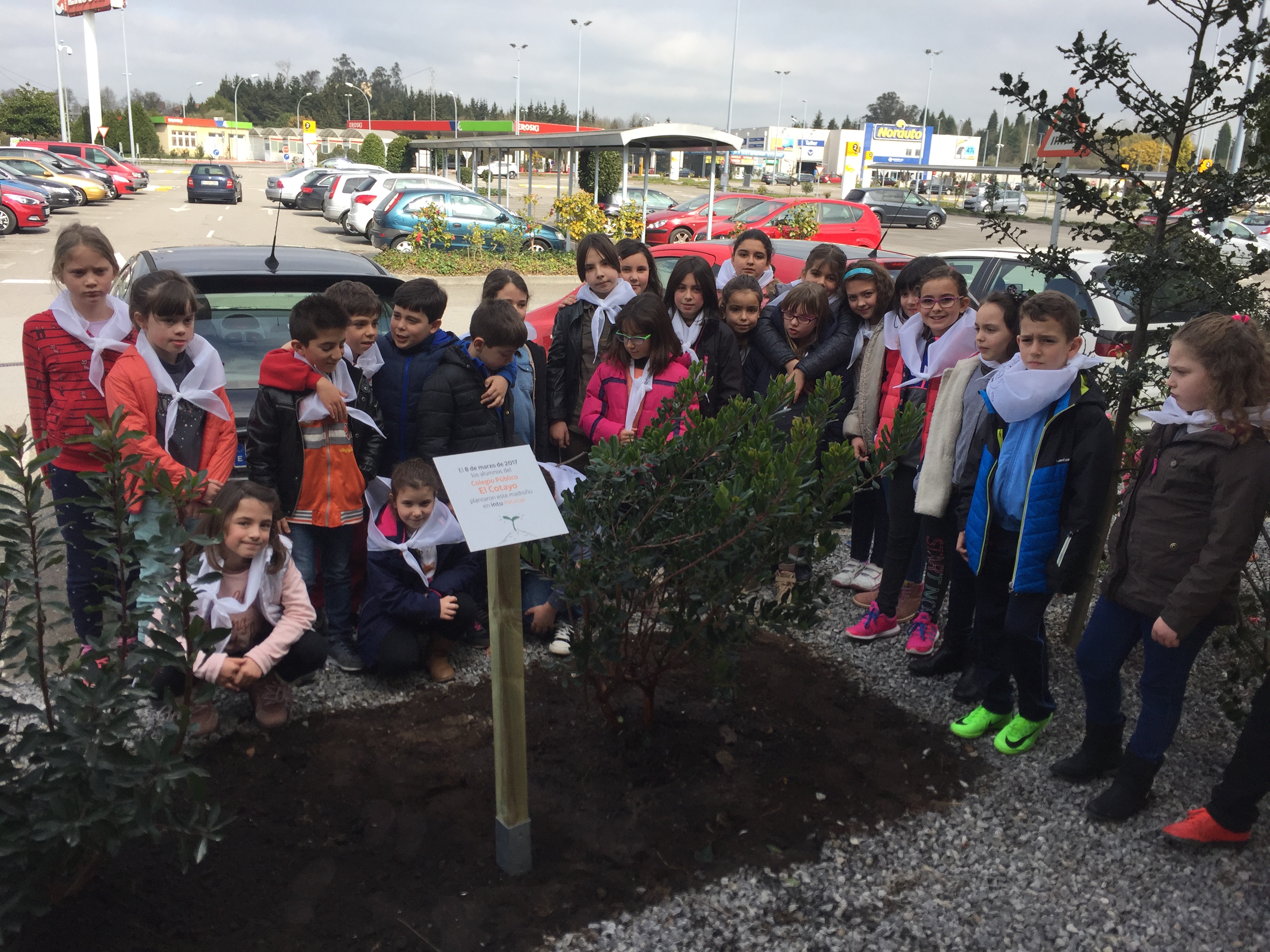 Guardabosques en Intu Asturias