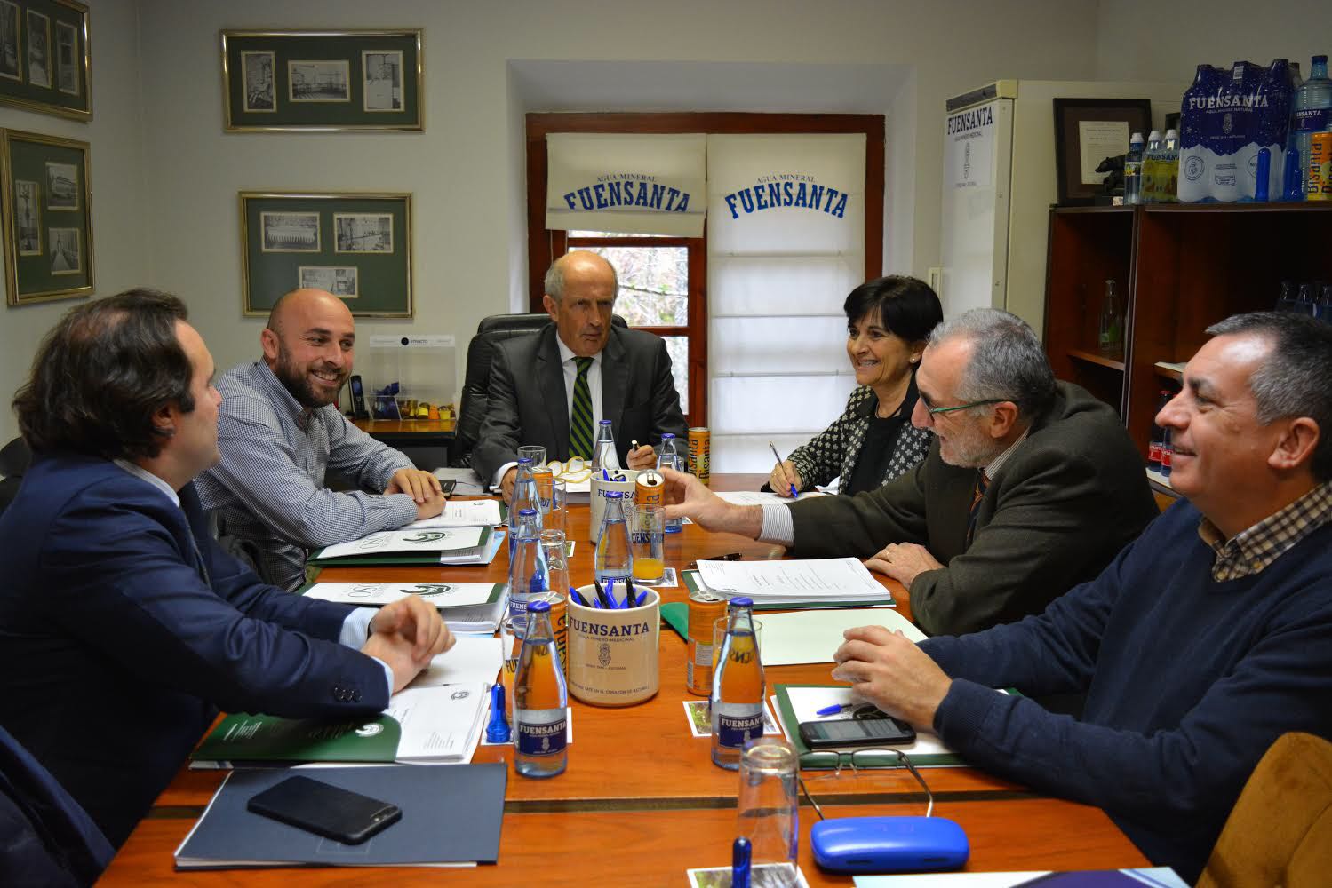 Reunión del patronato de la Fundación Oso de Asturias en el Balneario de Fuensanta