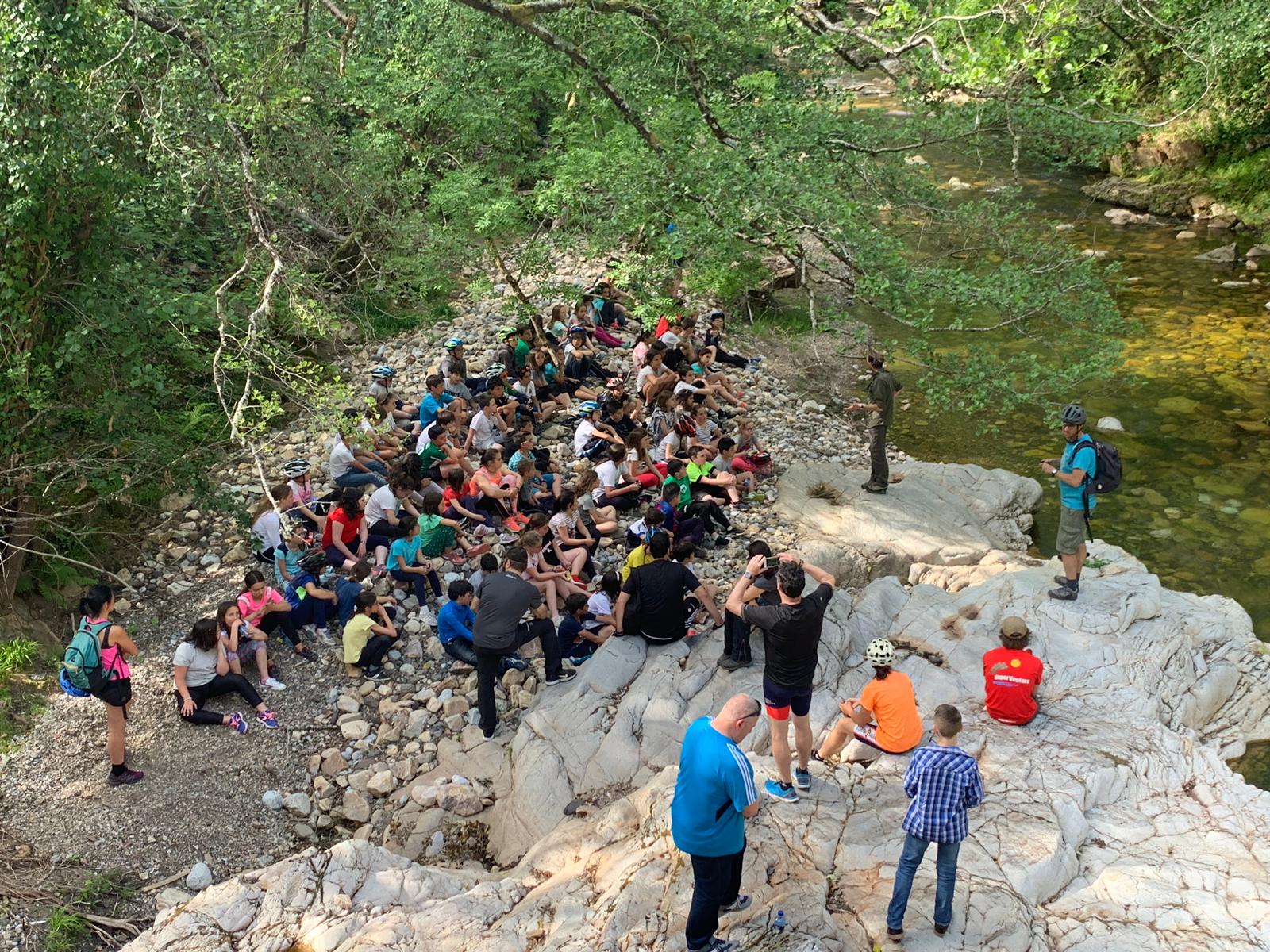 Más de 500 alumnos han participado ya en el programa Valles del Oso esta temporada