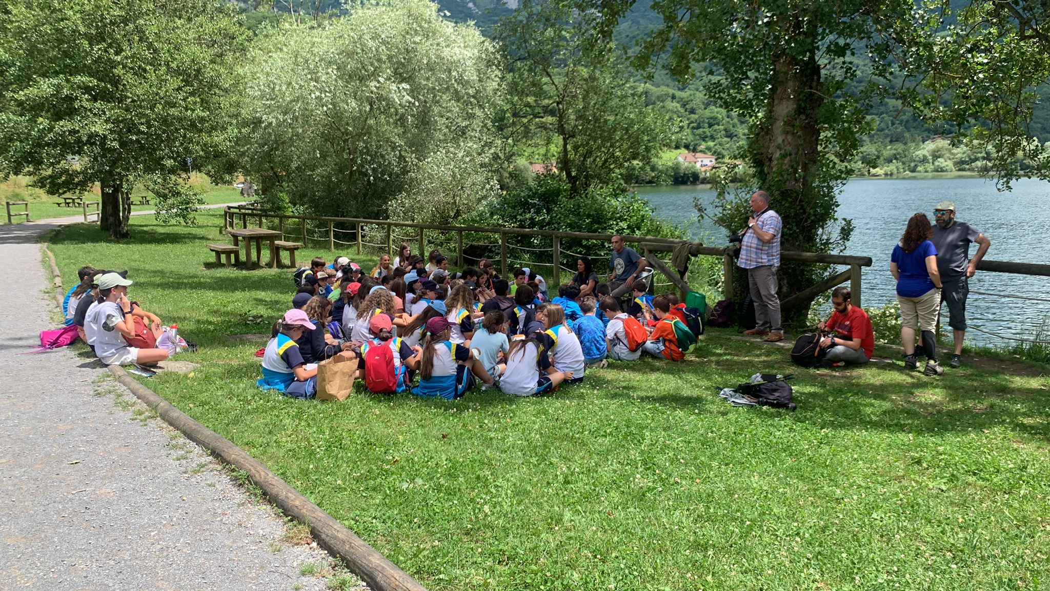 La Fundación Oso de Asturias alcanza en primavera 4.632 participantes en el programa de educación ambiental